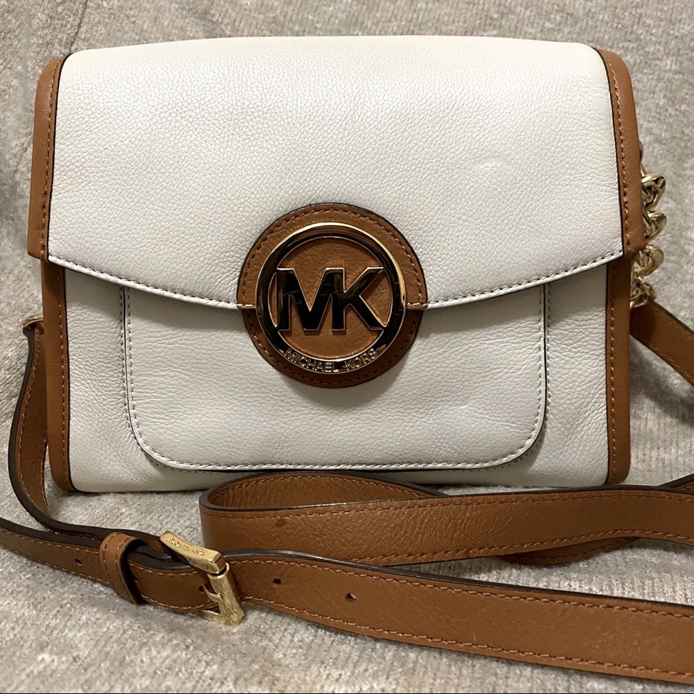 👜 Michael Kors- Shoulder Bag With Chain Strap